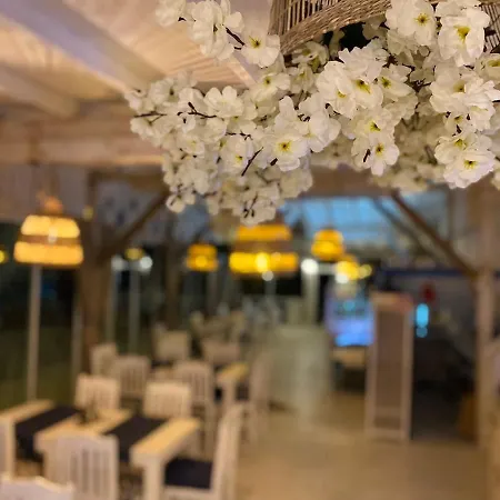 Primea Apartmanhotel Carevo